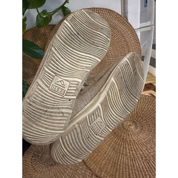 Reef Cushion men’s size 13 slip on shoes - Picture 7 of 9